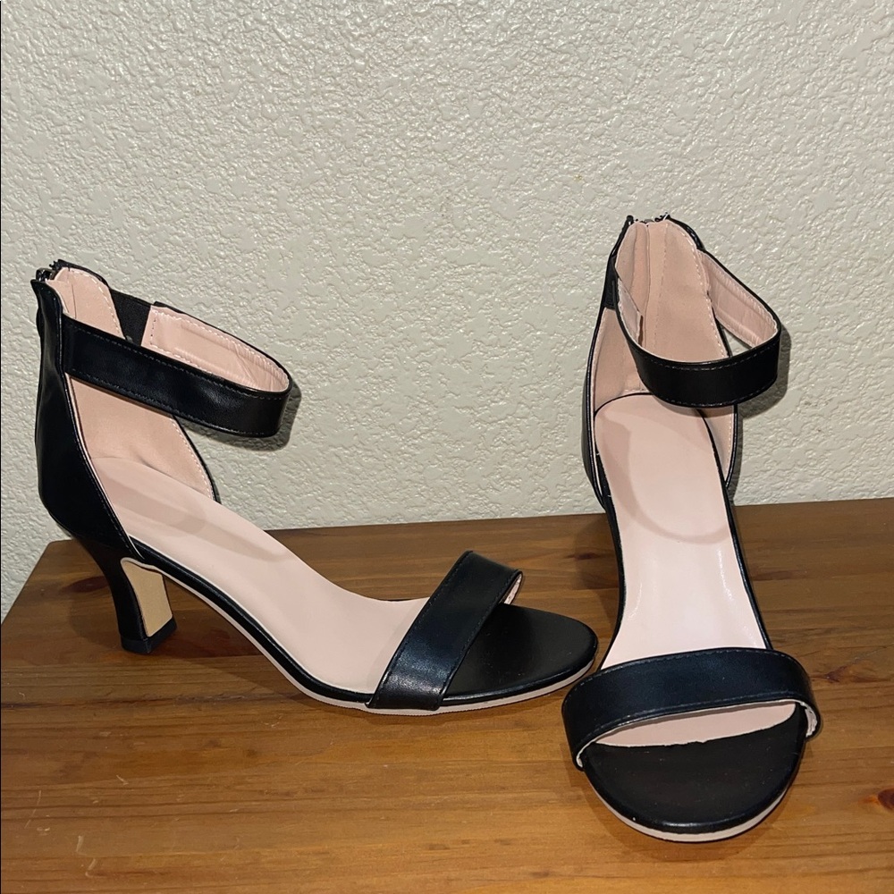 Chic Black Ankle Strap Heels